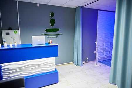 Вход в SPA-салон флоатинга в Воронеже